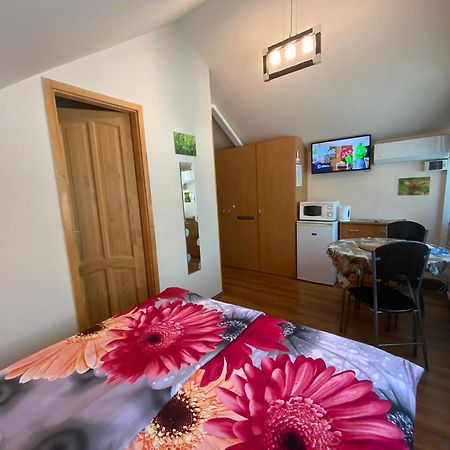 Elso Fecske Apartmanok Siófok Esterno foto