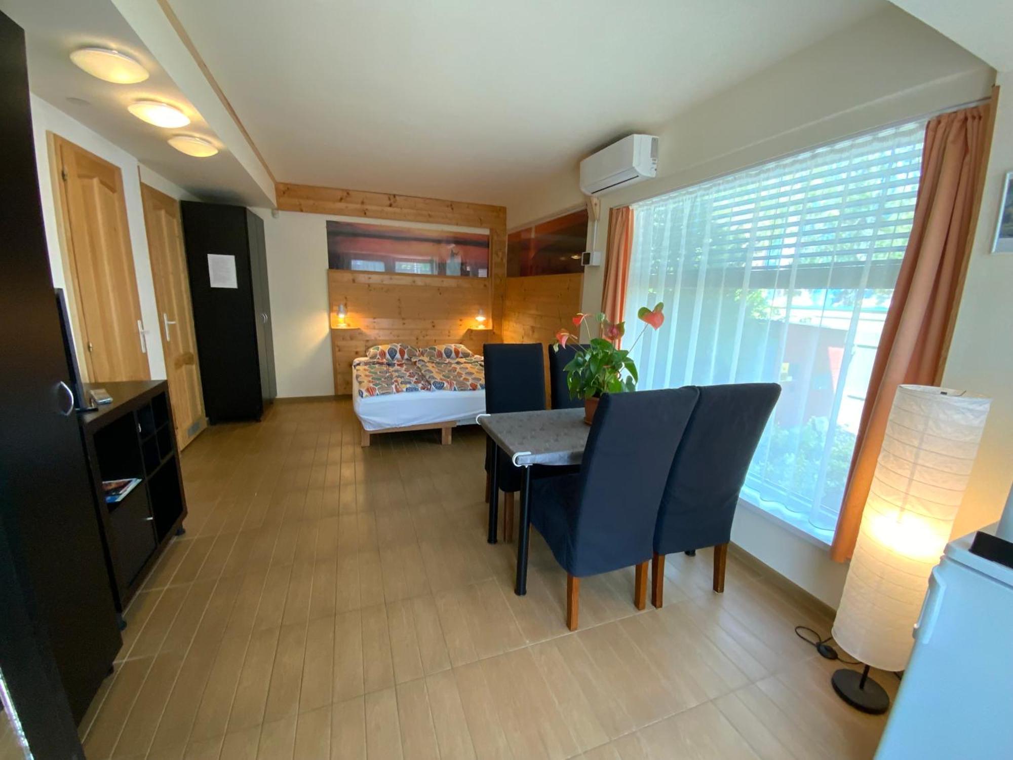 Elso Fecske Apartmanok Siófok Esterno foto